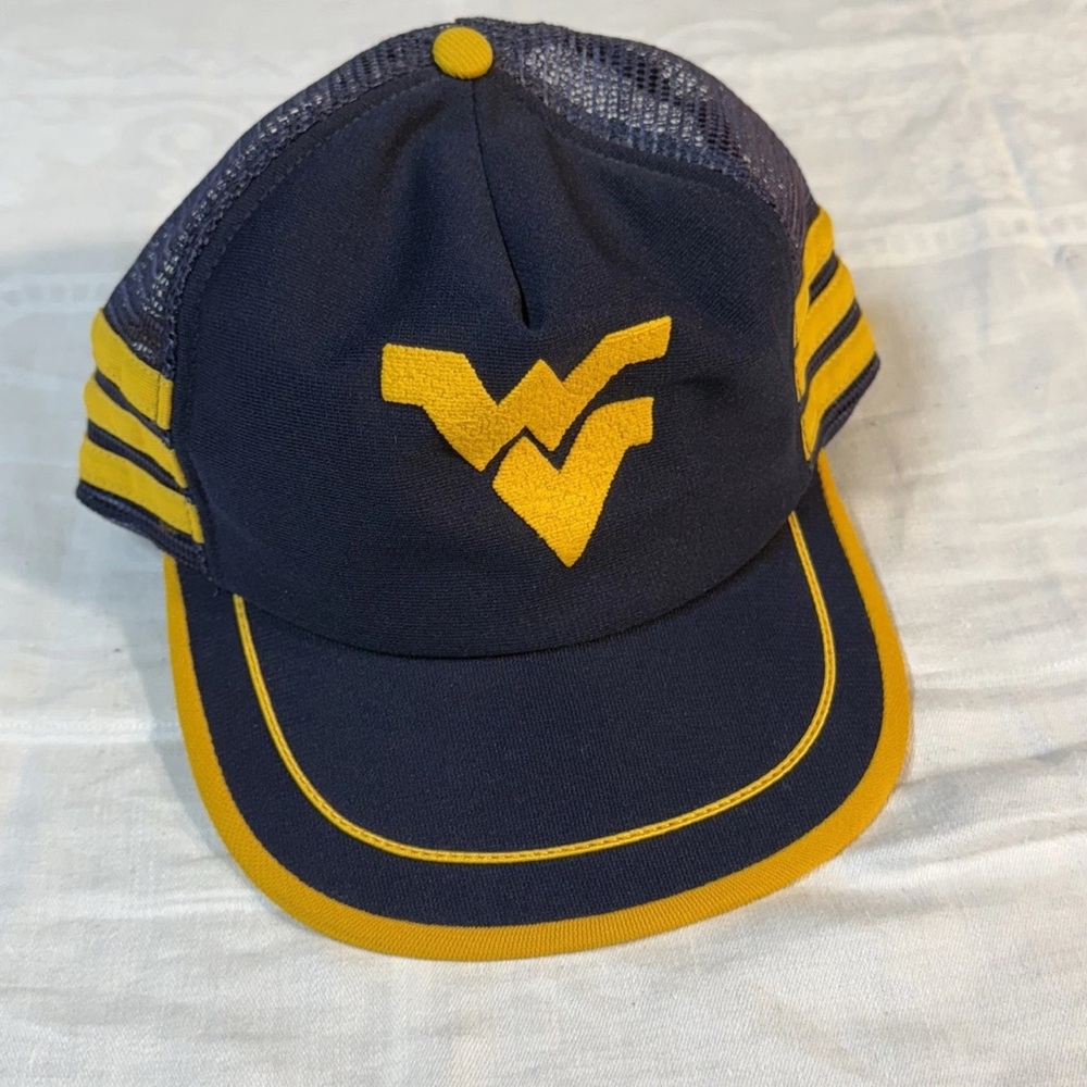 Vintage West Virginia Mountaineers Trucker  Hat 3 side Stripe Snapback Hat